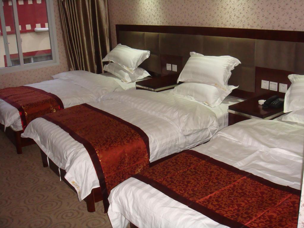 Jiuzhaigou Man Jiang Hong Hotel ג'יוג'איגואו חדר תמונה